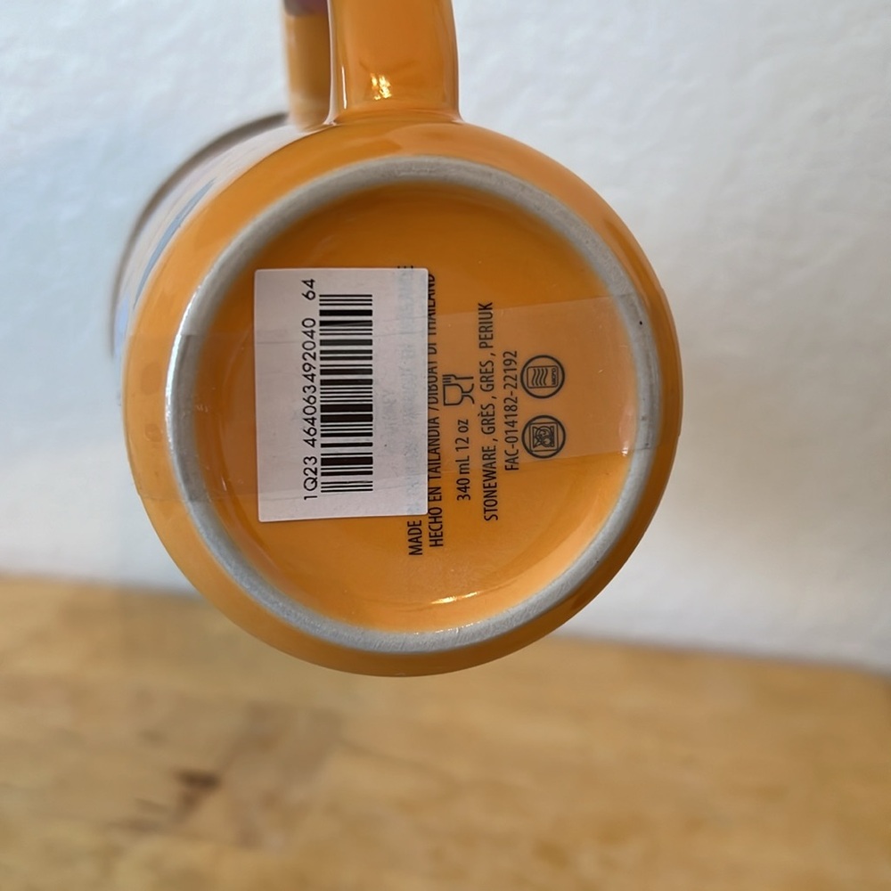 Zootopia Judy Hopps Carrot Mug with Lid 🥕(NWT) - Picture 4 of 7